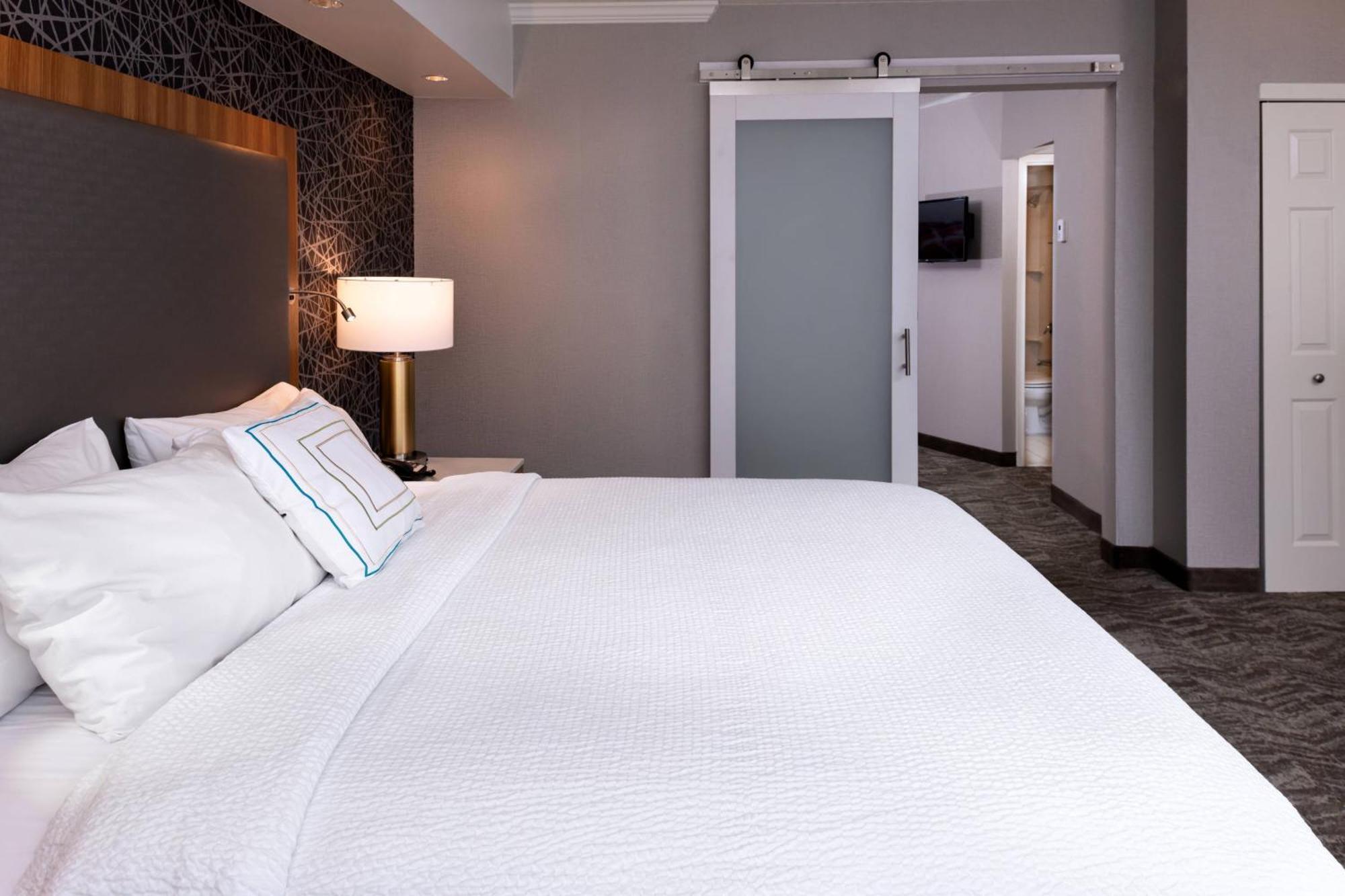 Springhill Suites By Marriott Pittsburgh North Shore Extérieur photo